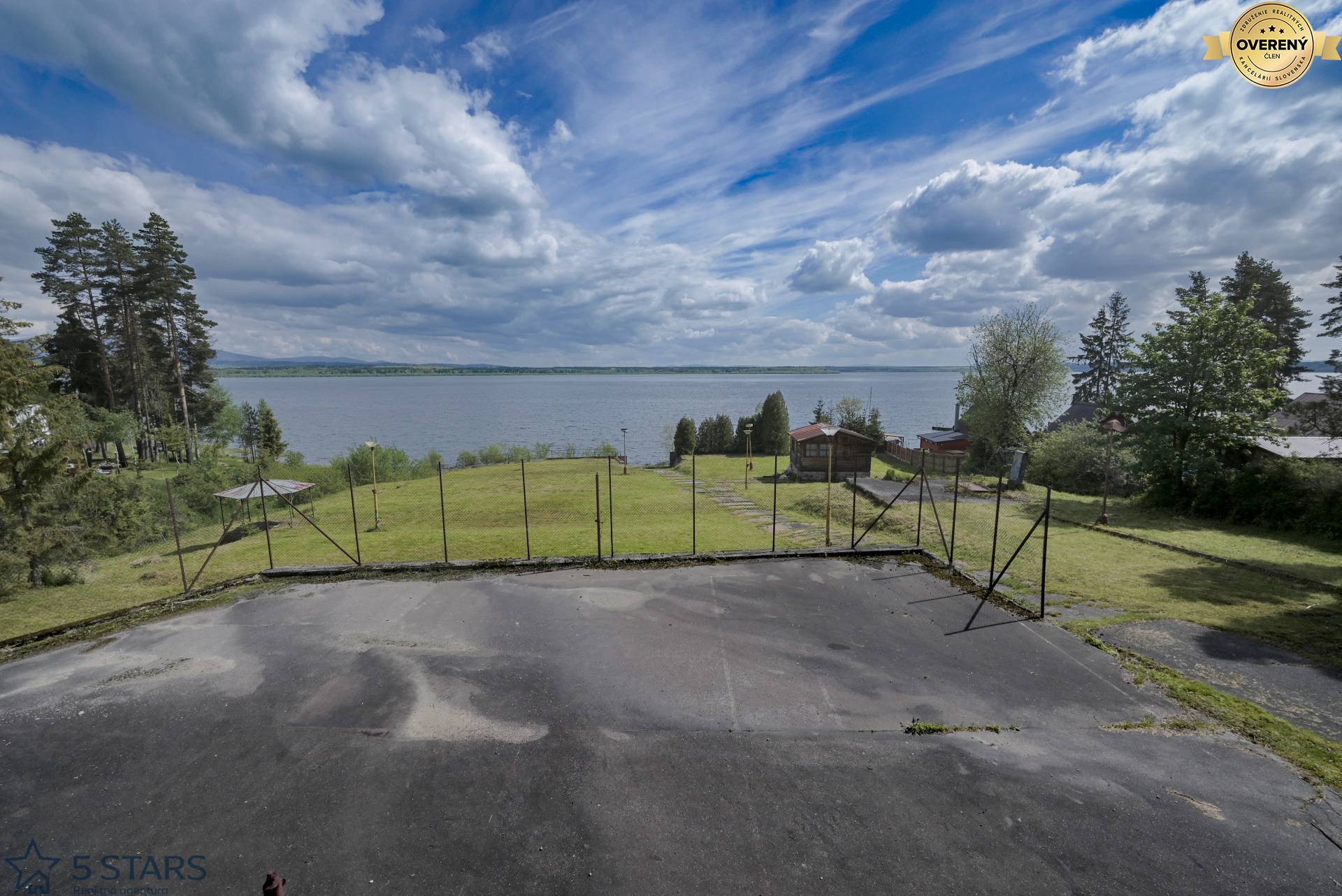 predaj chata s pozemkom 4650 m2 na oravskej priehrade 17.jpg