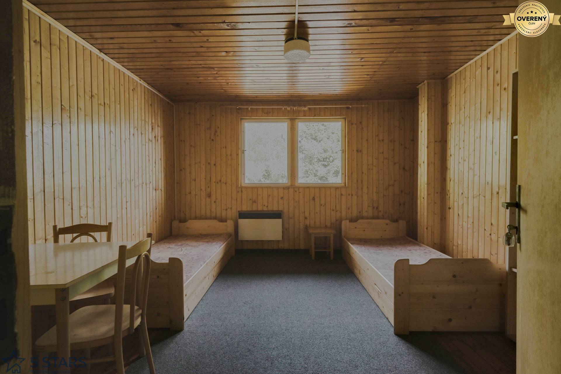 predaj chata s pozemkom 4650 m2 na oravskej priehrade 1.jpg