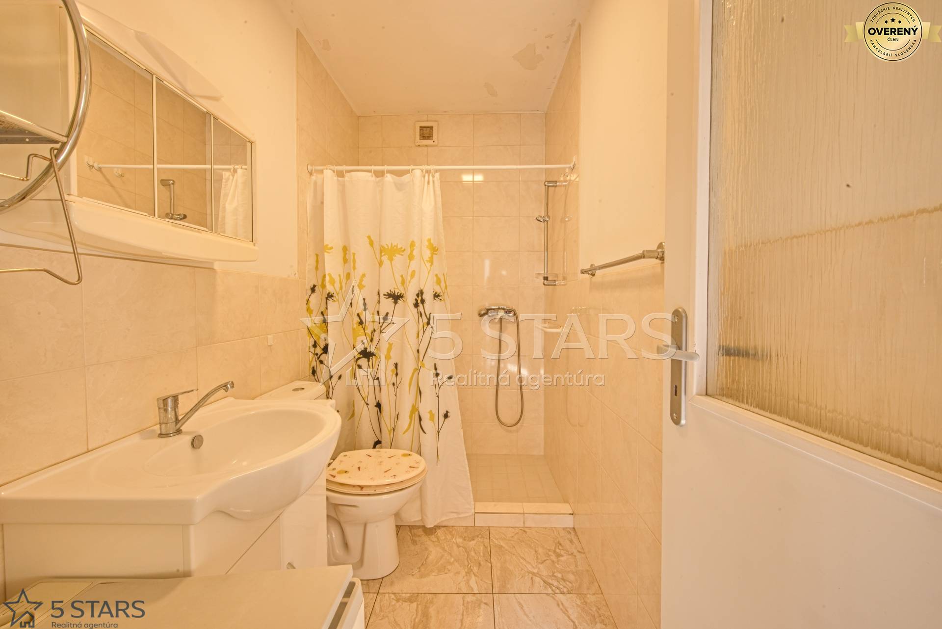 rd-predaj-cachtice-povodny stav-pozemok 1724m2-kupelna-12.jpg