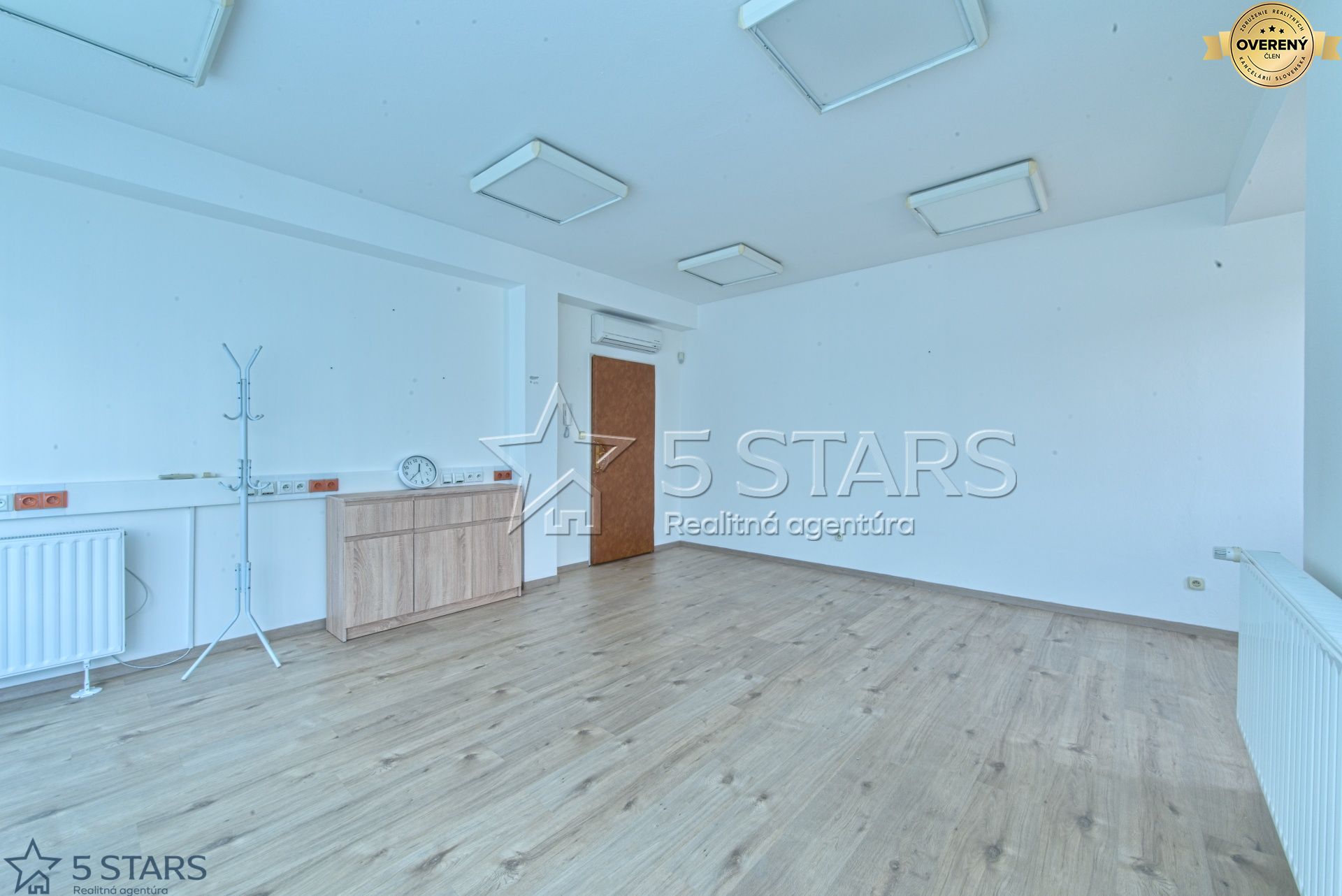 prenajomj-kancelarske priestory-2poschodie-trencin-centrum-3.jpg