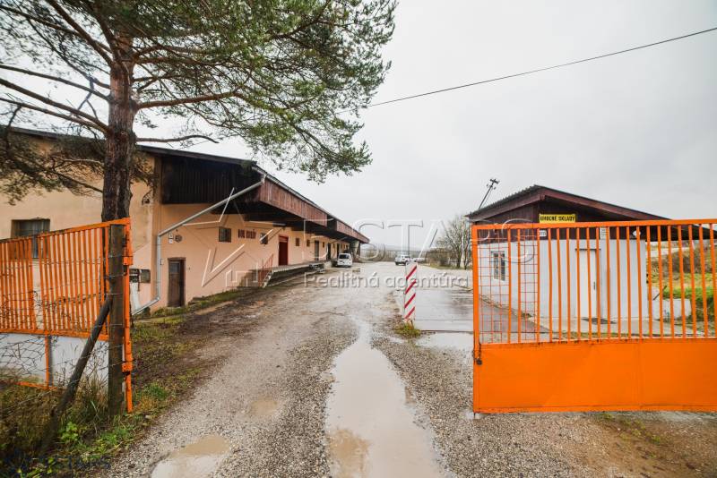 pozemok-prenajom-Levoca-5starsra-4.jpg