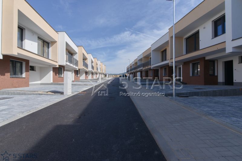 rodinny dom-mnichovska alej-5starsreality-24.jpg